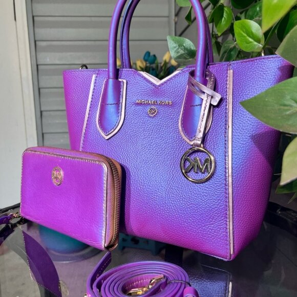 IRIDESCENT Fushia & MIRRORED Mauve Leather Medium Michael Kors Purse & Wallet - Picture 2 of 10
